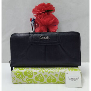 Coach Ashley Black Leather Zip Around Credit Card Wallet